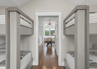 81 Nightcap house, bunk beds